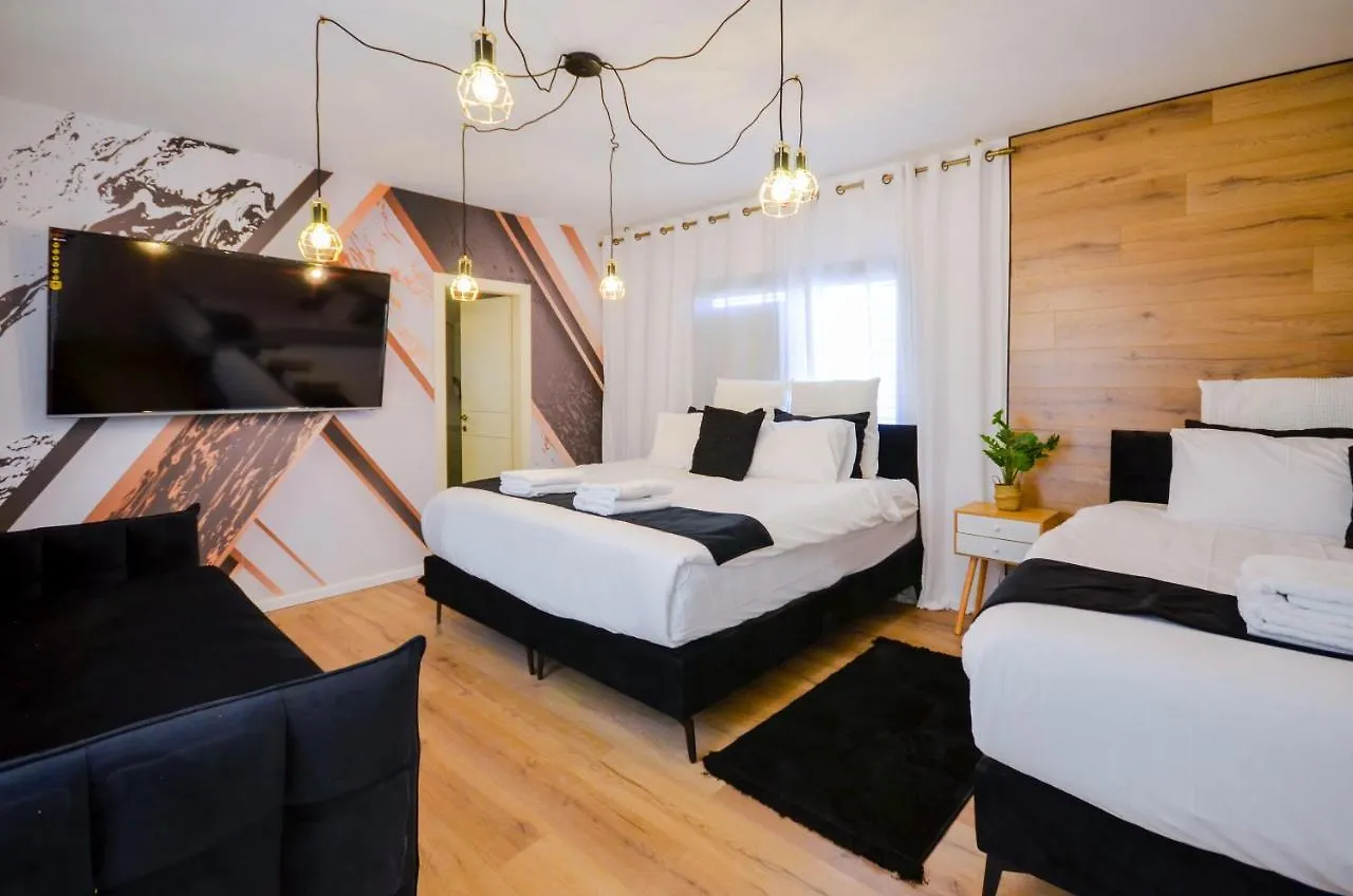 Yalarent Green Garden Villa With Private Pool 엘라트 이스라엘